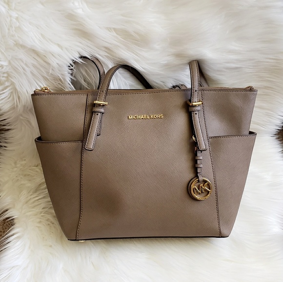 Michael Kors Handbags - Michael Kors Taupe Bag!